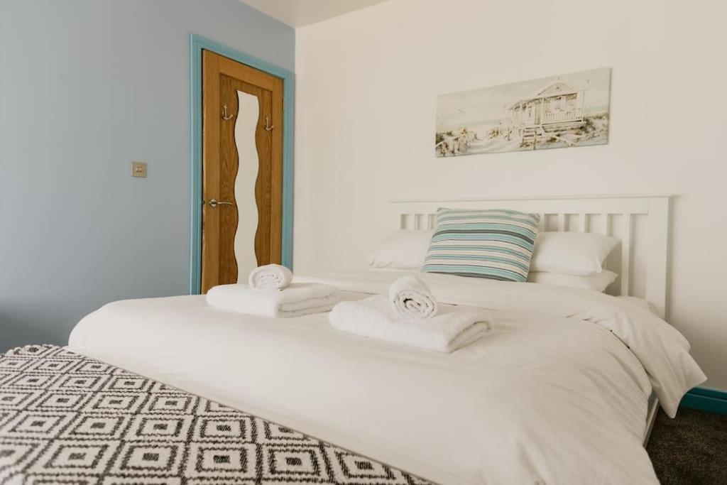 The Sea Deck Apartment - Westbrook Bay Beach - By Goldex Coastal Breaks Margate Esterno foto